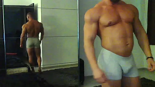 muscularkevin Webcam show