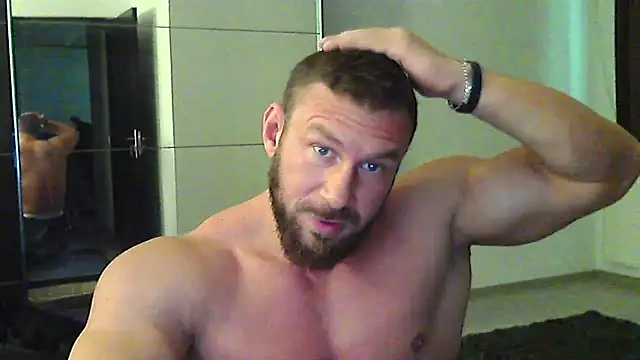 muscularkevin Webcam show
