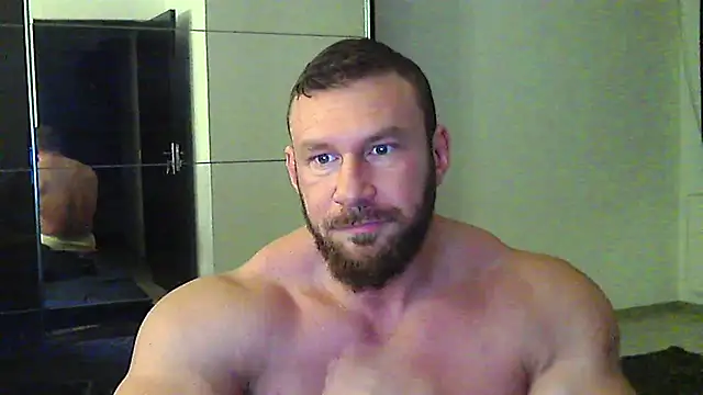 muscularkevinのウェブカメラシ  ョー