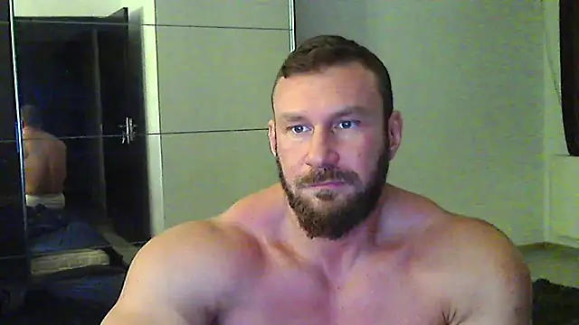 muscularkevin Show in webcam