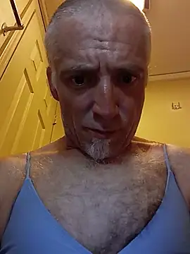 begood4daddy2day: διαδικτυακό σόου στην κάμερα