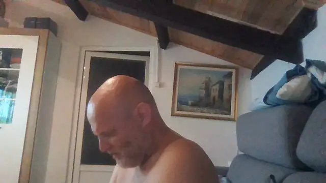 davigochi77bcn Show Webcam