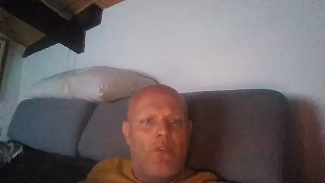Show de davigochi77bcn na webcam