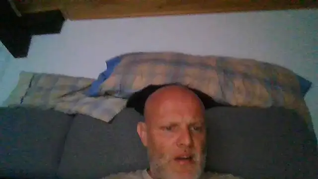 Pokazy przed kamerką – davigochi77bcn
