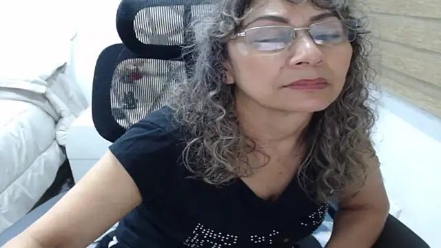 jesy_hot Chat XXX live