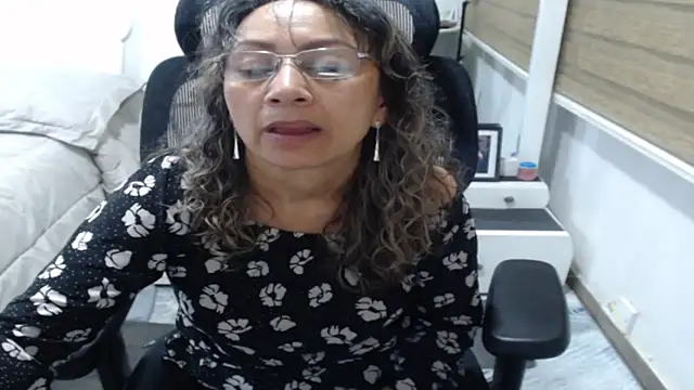 Chatroom XXX en direct de jesy_hot