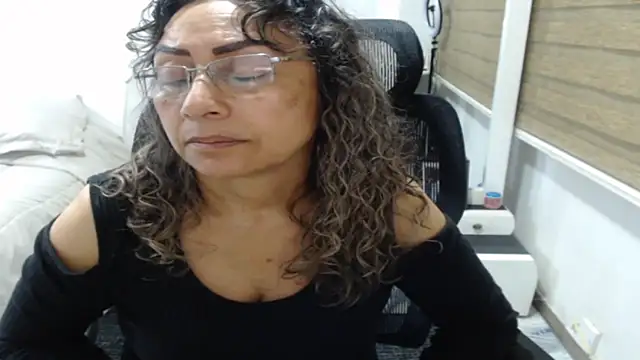 Czat XXX na żywo – jesy_hot