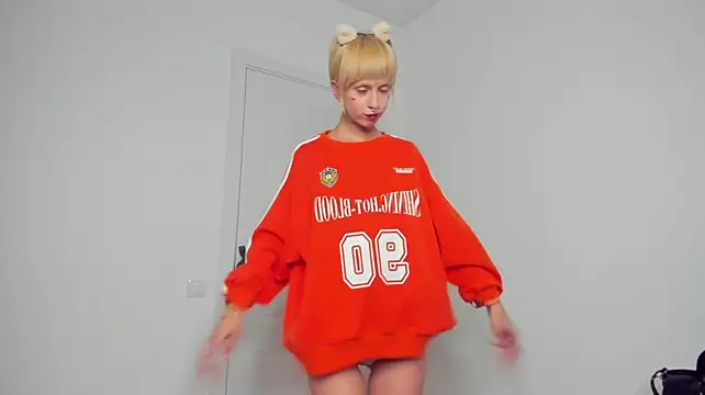 FlowerOfSin2001 Adlı Modelin Canlı XXX Sohbeti