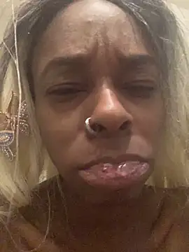 Chatroom XXX en direct de Jasmine_FullsShine