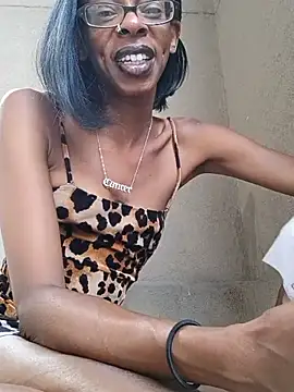 Jasmine_FullsShine's Webcam Show