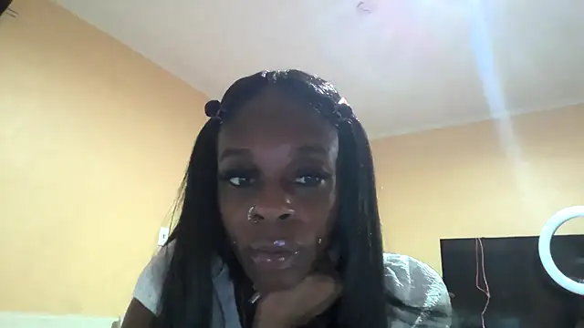 Jasmine_FullsShine webkamerás műsora