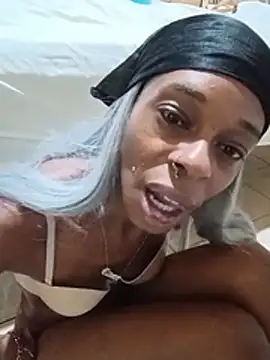 Jasmine_FullsShine's Live XXX Chat
