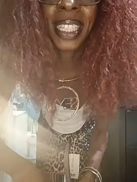 Jasmine_FullsShine's Webcam Show