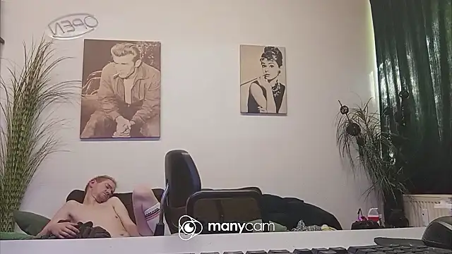der_dino30 Webcam Show