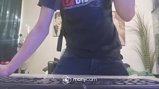 Czat XXX na żywo – der_dino30
