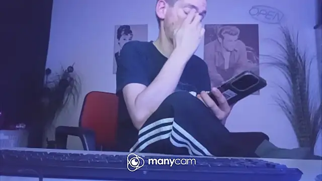 der_dino30 Show Webcam