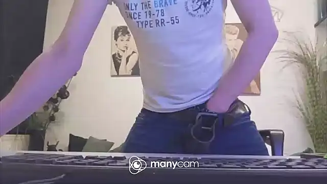der_dino30 Adlı Modelin Web Kamerası Şovu