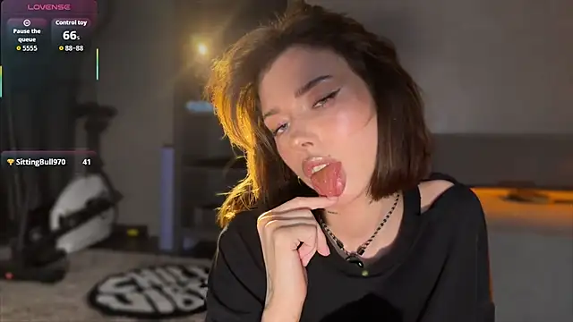 Bastet webkamerás műsora