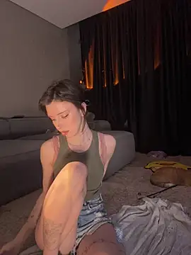 Bastet Adlı Modelin Canlı XXX Sohbeti