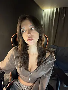 Show modela Bastet na web-kameri