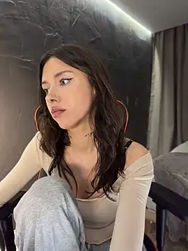 Show modela Bastet na web-kameri