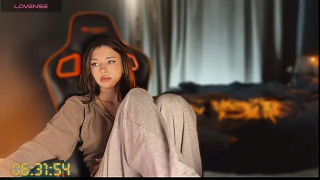 Bastet webcam show