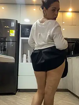 Kataliina Adlı Modelin Web Kamerası Şovu