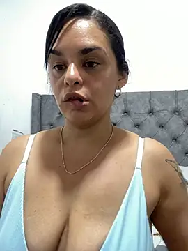 Pokazy przed kamerką – Kataliina