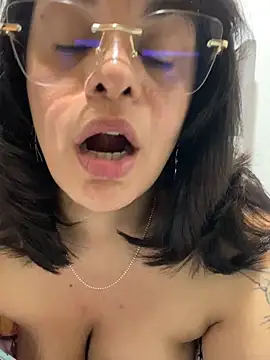 Kataliina's Live XXX Chat