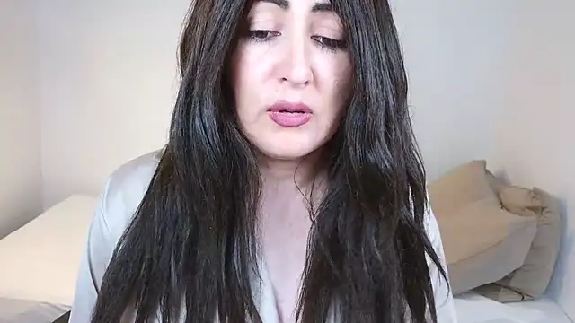 naughty_sarahh Adlı Modelin Web Kamerası Şovu