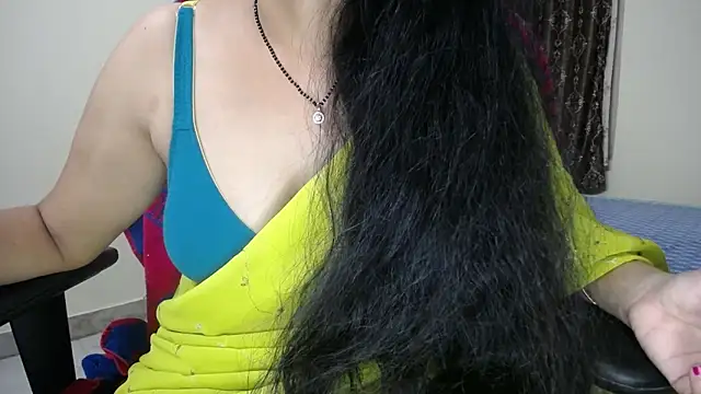 Babydoll_Telugu Adlı Modelin Canlı XXX Sohbeti