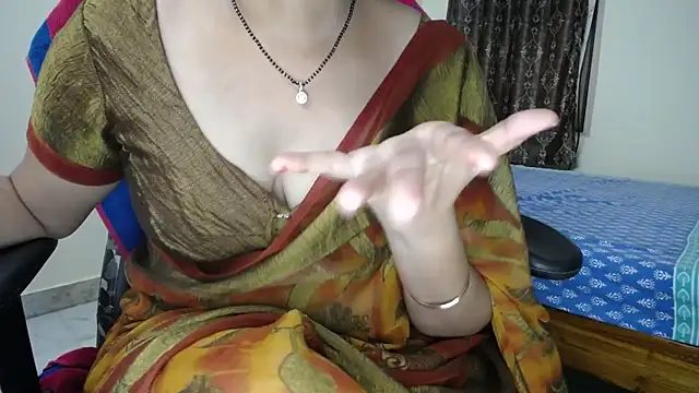 Babydoll_Telugu Adlı Modelin Canlı XXX Sohbeti