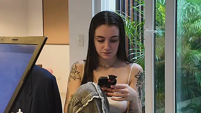 Show modela Elnonoykeila77 na web-kameri