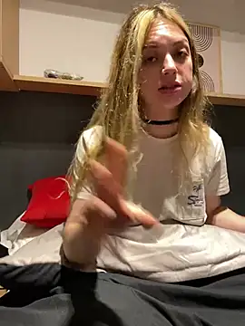 Show modela Elnonoykeila77 na web-kameri