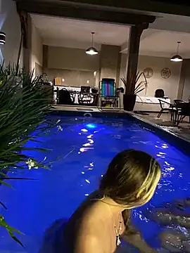 Elnonoykeila77 Webcam show