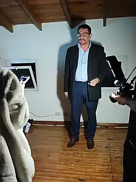 Elnonoykeila77 Adlı Modelin Web Kamerası Şovu
