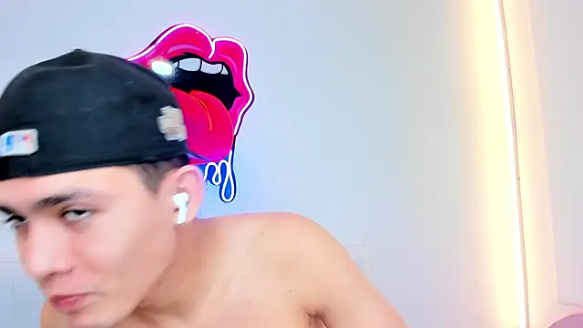 הופעת וובקאם של Litzy1_