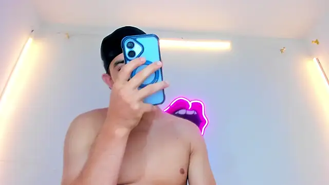 Litzy1_ Chat XXX in diretta