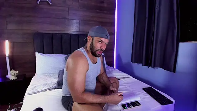 anthonylatynxd Chat XXX in diretta
