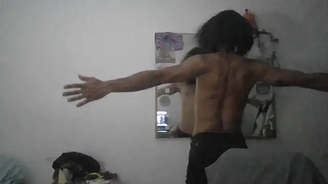 Webkamerová show analboypussy