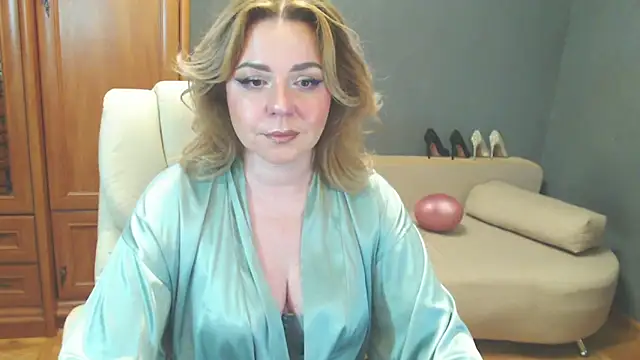 Cute_sun's Live Chat Room