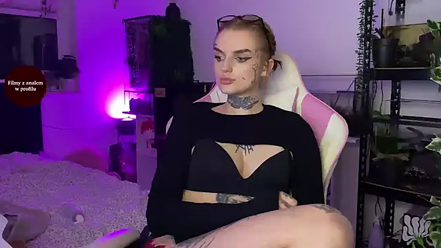 AuraVixxen's Webcam Show