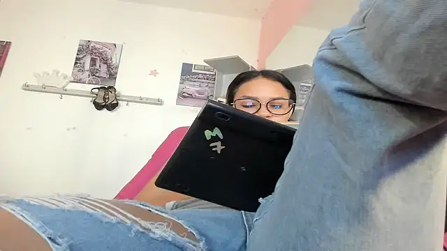 CAMILA--REY's Live XXX Chat