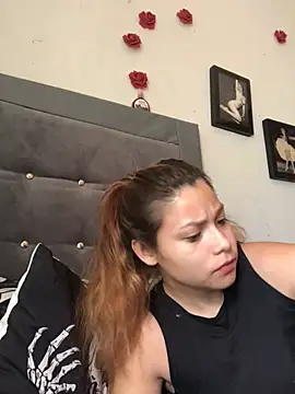 Živý XXX chat 3littles