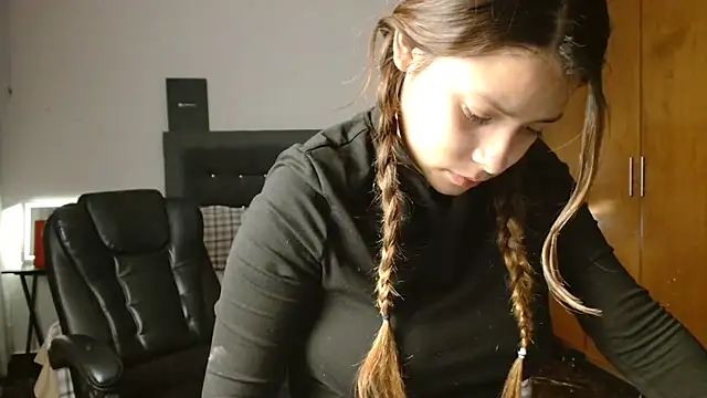 3littles' Live XXX Chat