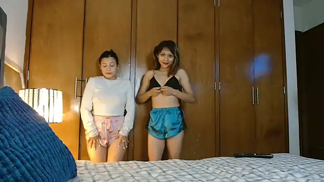 3littles webcam show