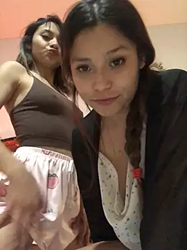 3littles Live XXX Chat