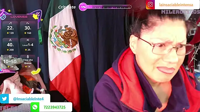 Show modela LaInsaciableIntensa na web-kameri