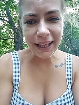 Keli_Jessi Chat XXX in diretta