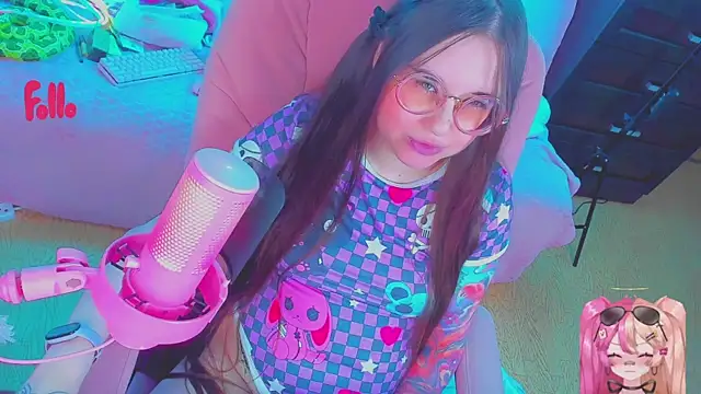 Вебкам-шоу Lolisuccub
